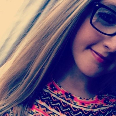 Essex girl One Direction, 5sos, Janoskians and Justin Bieber are my life. Youtube❤️ i follow back☺️