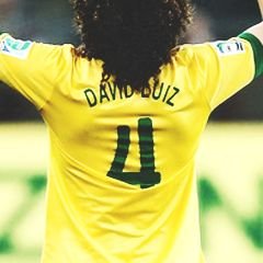 David Luiz é o resumo de MELHOR SER HUMANO EXISTENTE.