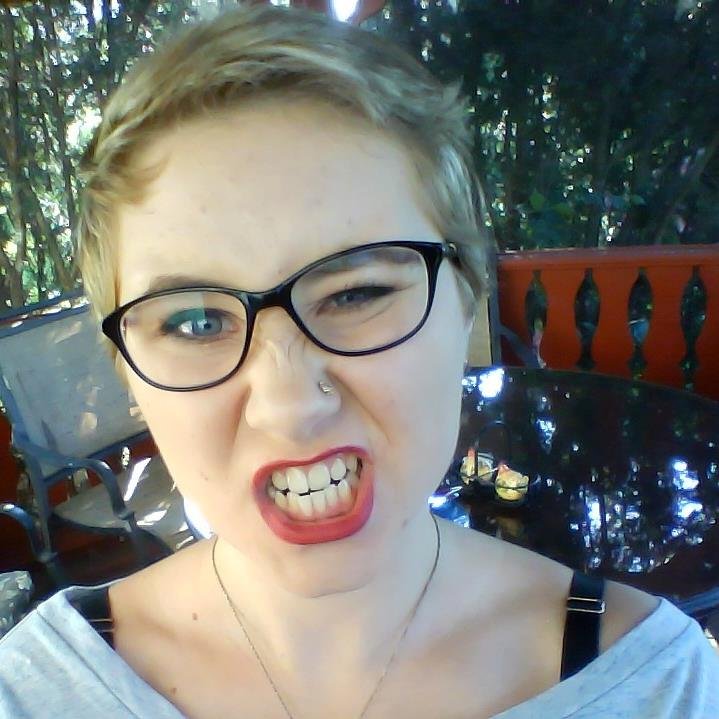 Describe myself in 160 characters or less? How boring do you think I am?