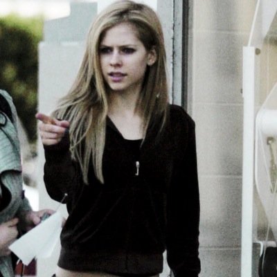 LittleBlackStar // Avril Lavigne mi religion.