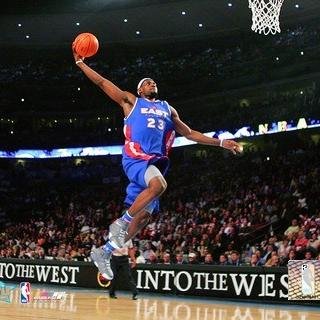 hoops_town223's profile picture. 