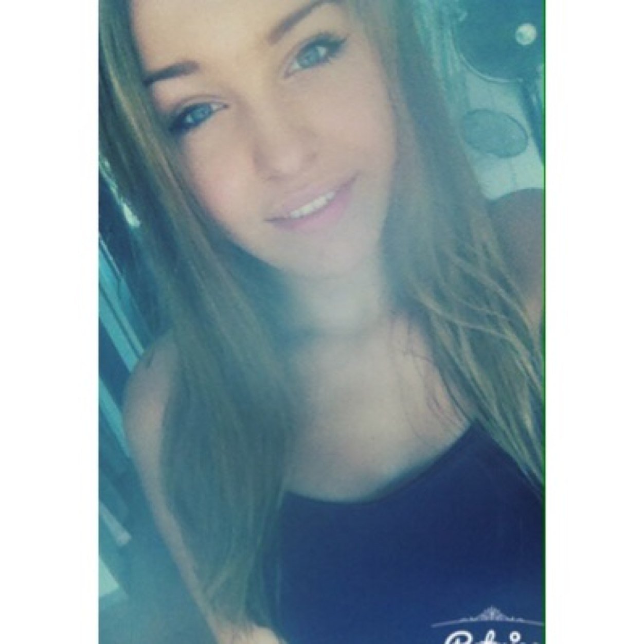 instagram - @Milouesmeex