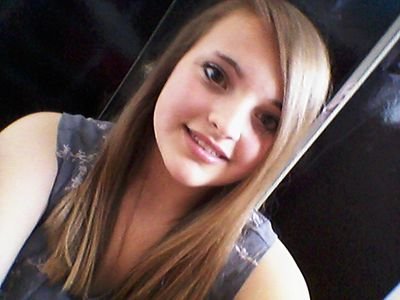 hey im a mad directioner im also a mixer  a mahomie and many more .. if you follow me I will follow you back xxxxxxx