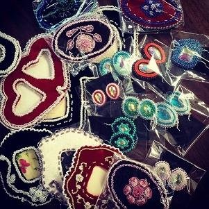 TheOneidaMama's profile picture. I currently work for the Oneida History Program. I hope to be a SAHM one day and support my family with my beadwork. A girl can dream! :)