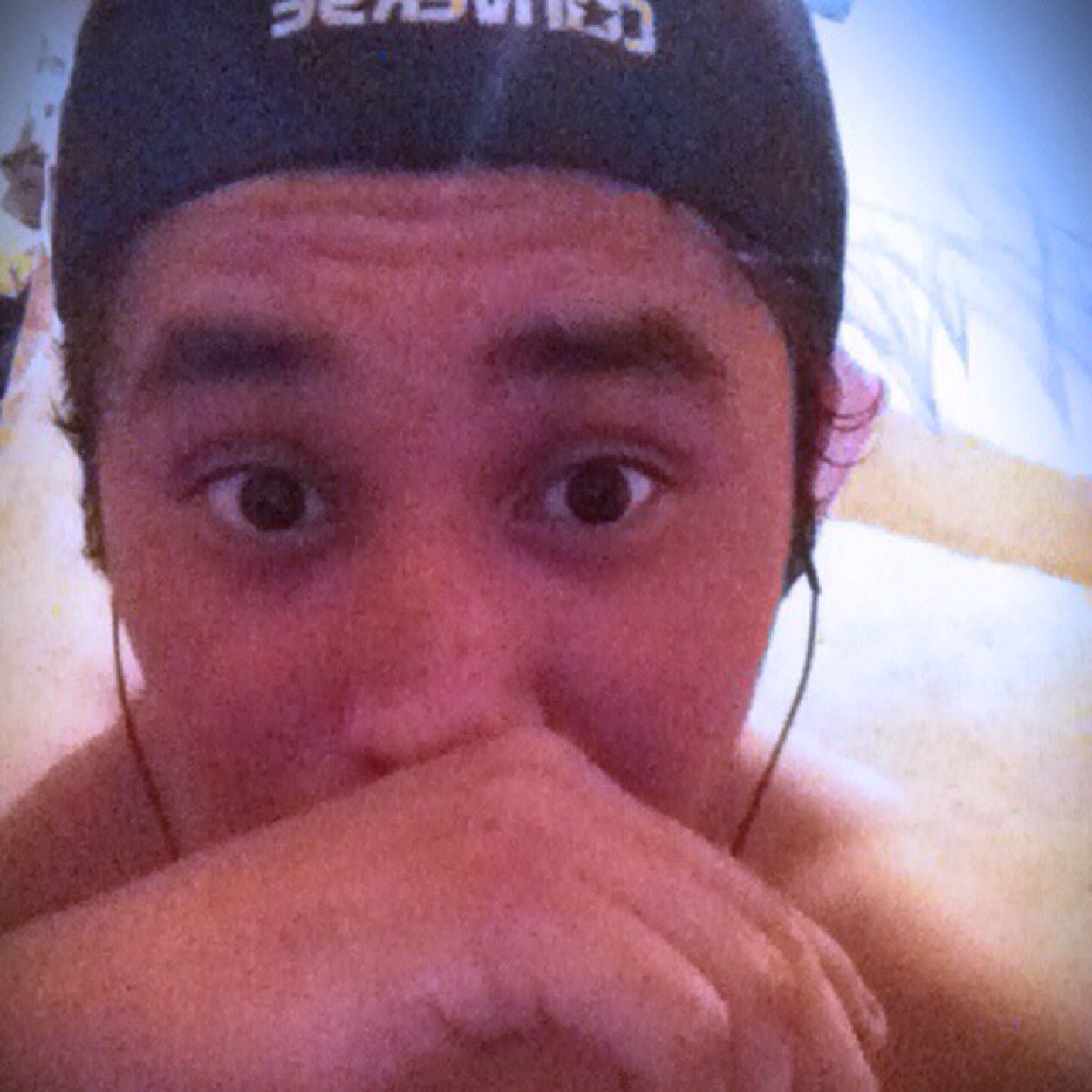 AleexCanul's profile picture. esperando