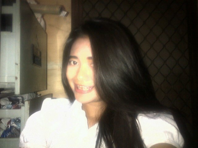 Dessy Wulandari | Cianjur | 08 Desember 1995 | XII-9 Administrasi Perkantoran 1 | SMK Pembangunan Bogor | Pin :2A3C4FEE | single-_-