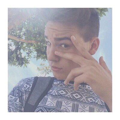 i get happy when these accounts follow me so i made one to make other people happy too.
main- @werkgrier
