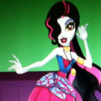 Hey. Im Vilota Morph but you can call me Via. Daughter of Flutter Morph. #Single. BFF is Scaraline Evil. Cousin to @MsBonitaMH. Bye.