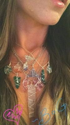 Boxes of Glass is dedicated to inspiring self awareness and self empowerment through art. 
IG @boxesofglass 
Shop https://t.co/w9Ug2kBBWv
FB Boxes of Glass