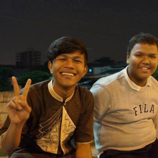 di dunia ini tuh gak ada yg abadi baik itu JABATAN maupun CINTA , semua nya pasti akan lenyap :)