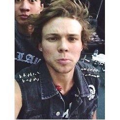 finderskeepcal's profile picture. @metaphoricaluke