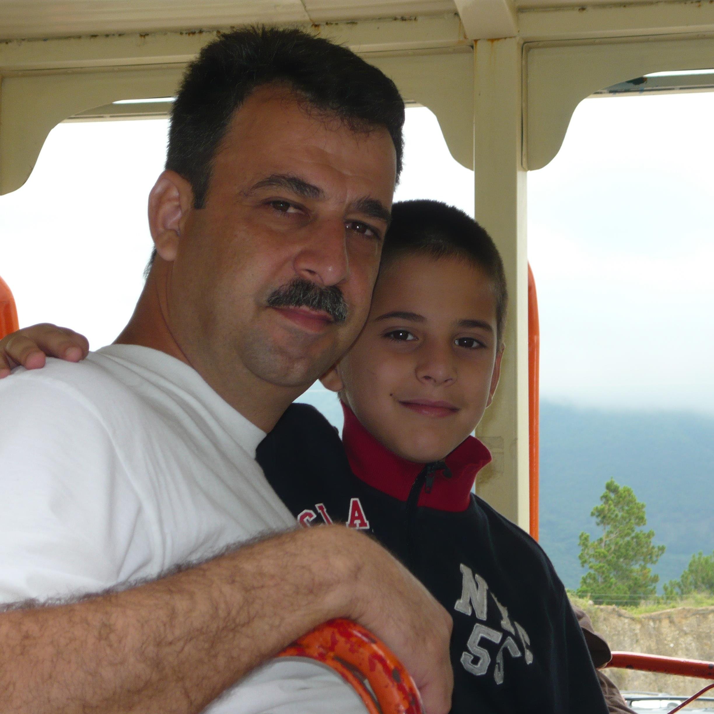 rickfalcon123's profile picture. con los TIBURONES