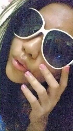 Dewisry00Dewi's profile picture. 