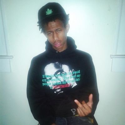 Im jus dat super cool hippy fool...yea dats da one jus follow me man #skatelife #getbuck #staywavey