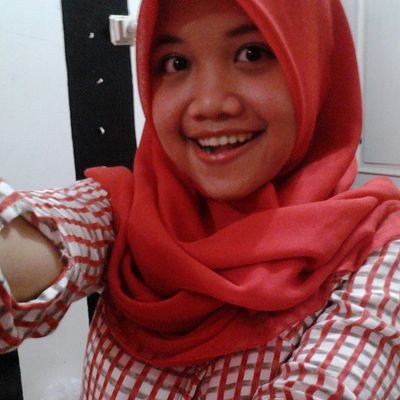 Mahasiswi semester 5, 19 tahun