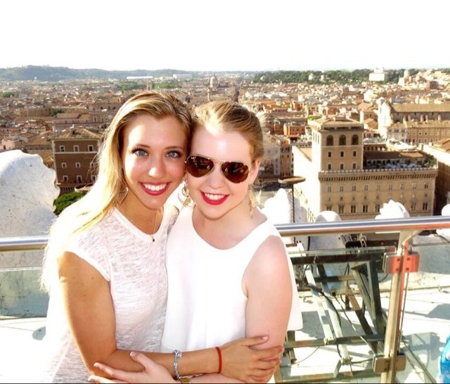 EmmaHutchh's profile picture. 