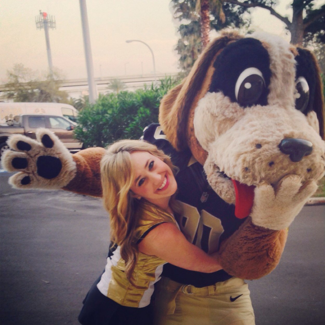 BrookeMixon's profile picture. I'm a former  NFL Cheerleader but it does not define me or my life. I'm very optimistic, open minded, compassionate and love life to the fullest!!!