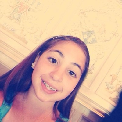 Antonia follows on my personal so follow me and I'll dm you to her during her follow sprees