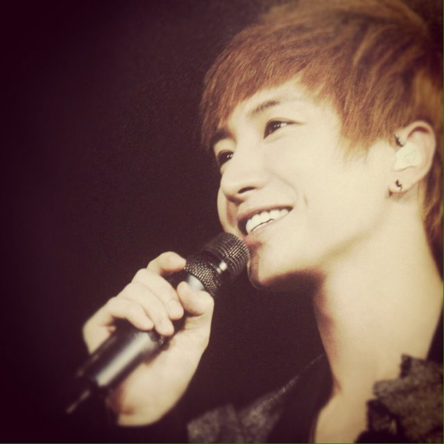 Est. 2012-01-05 | Waiting is simply having something to look forward to | Never End but And | Met SJ 2015-08-01 | #ELFthoughts ♡