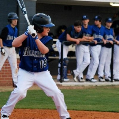 baileycoward's profile picture. 