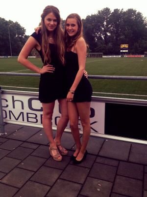 hou super veel van al mij lieve vriendinnetjess. 3 // mn liefste en leukste vriendinnetje vanaf dat we klein waren ♡ xmanon