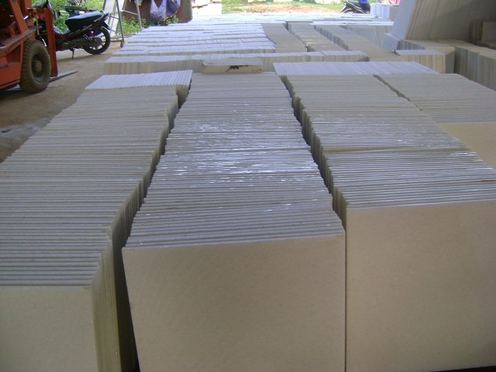 We have 2 quarries at Nghe an province,Vietnam
and 1 factory with best quatily, best price,
white marble tiles, slabs
Contact us : sales2@anlocstone.com