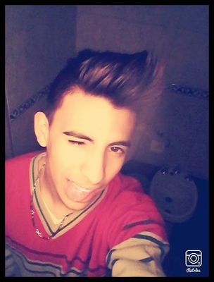 Hago videos en Youtube , Tengo 17 años y me gusta hacer reir a la gente https://t.co/QbRE2gNlYw