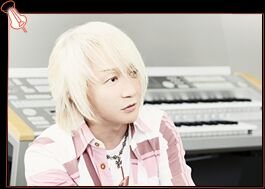 access・大ちゃんにハマってもう20年を越えました(^-^)
access☆∞で育ちました(笑)
最近は、腰神様にも・・・☆彡
もぉ抜け出せません！あきらめました(^-^;
ハマりすぎて、ちょっと腐？！
ライブ中はネタバレしてます( ´罒`*)✧