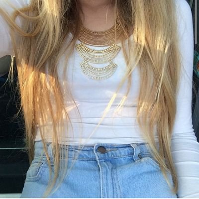 delxnary's profile picture. wordless goodbyes