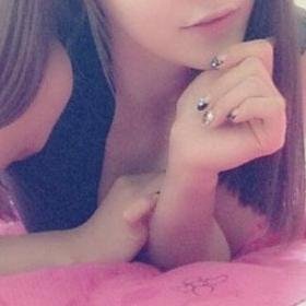 20代です♪普段、会社と家の往復で出会いがないから寂しいです…＞＜気軽に絡んでください。