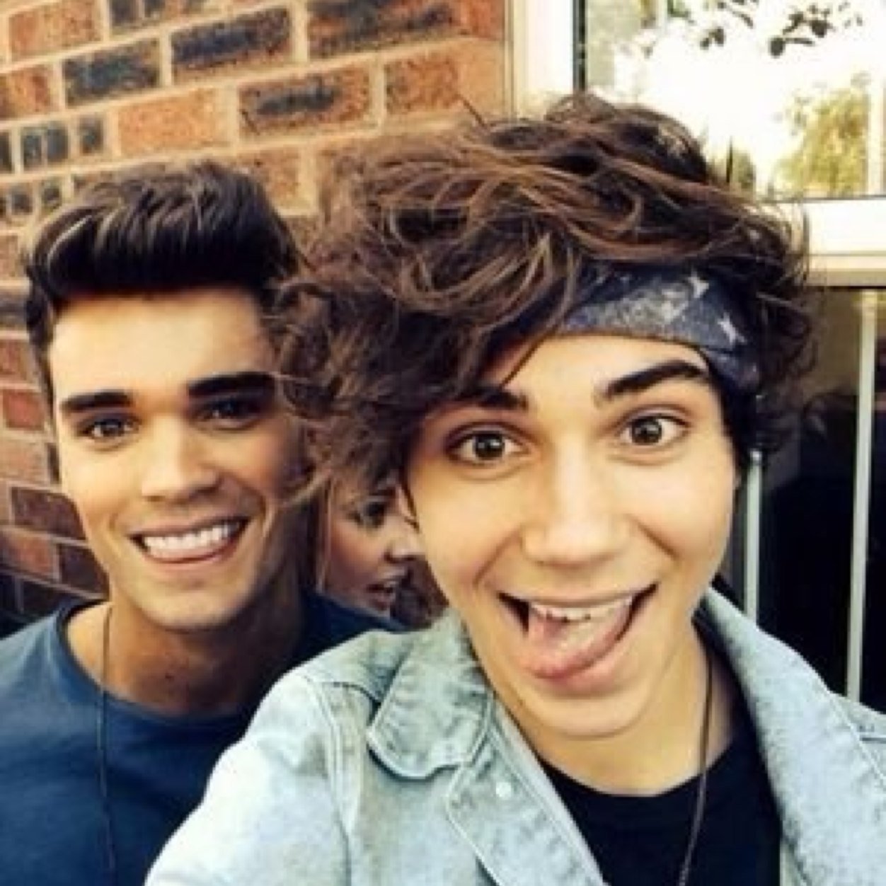 Follow @hollymccabe0902 she is a true jcat :) x