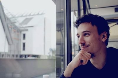 Physicist, software developer, SRE. Photography passionated. In love with radical honesty.