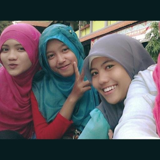 2 VHS | Tourism Department | My best @regitaeka @marty_skanida | Ask.fm : ulfaavianti
