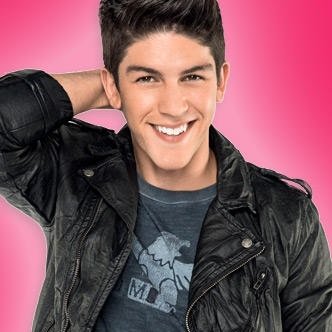 Hey i'm jax jr, my twin: @Realjaxnovoa, Taken by @EmmaAlansoRP, She Mine Amazing and Beautiful Girlfirend, other twin: @realljaxJrr