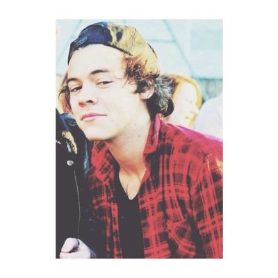 Harry is my light in the dark ✨ 0/4 0/5