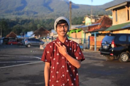 Path : Hiday Young Instagram : Hiday_young  |Faculty Broadcasting Mercubuana University | Photographer | @EGGAZELLE_ART (EG)