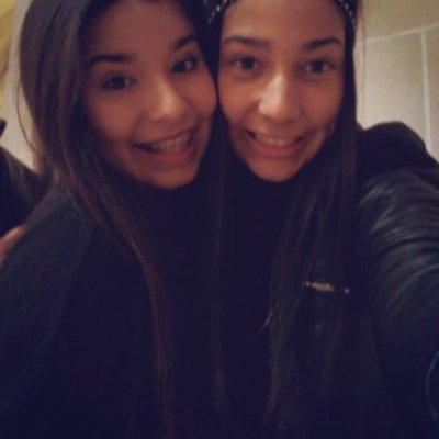 hassina pourquoi t'es si moche? mais bon je t'aime quand meme cava..