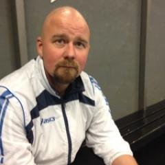 BacksbackaTony's profile picture. Porvoolainen iskä, aviomies, erityisluokanopettaja ja salibandykoutsi