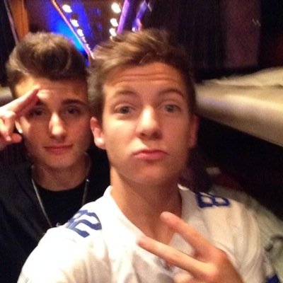 OMGREADBIOPLZ's profile picture. Follow @mattsbootey get her to 800 followers