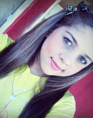 “Tinha um leve sorriso no rosto, como se guardasse um segredo em seu coração.”      Facebook http://t.co/rcr45SALA6…