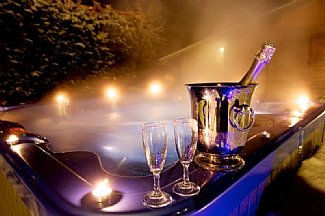 Moyallon Hot Tub services offer a unique hot tub party experience- we sort everything from the bubbly to your own personal chef.