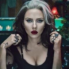 Werecat, twin of @BlondeWithBlack. Triplets-in-crime with #Toralei. She's fun.. [RP MH MP]