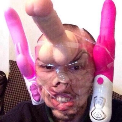 SelfiesFun's profile picture. Les Top Selfies partout dans le monde.