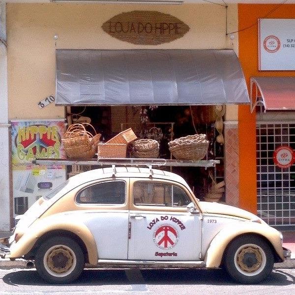 LOJA DO HIPPIE arte e artesanato 
SAPATARIA A JATO consertos de calçados cintos e bolsas em geral ,rua rio Branco 9-70 Bauru