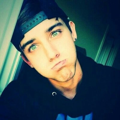 ~A dream is only a dream until you decide to make it real. | Teenager. | @Janoskians | @OneDirection | 5SOS ∞~