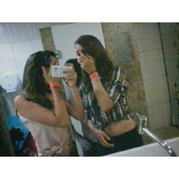 Vine: Lariw e Gabiw
Insta: larissapinheirob e _coelhoo_