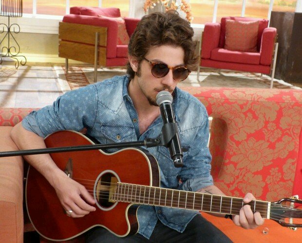 RebeldeExtreme's profile picture. Adorei,brigado/ RT da Memis/ The secret is believe/ E ele tem medo de galinha