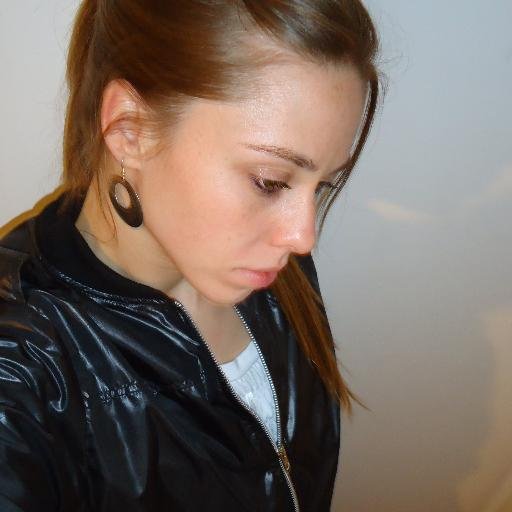 DaniDemer Profile Picture