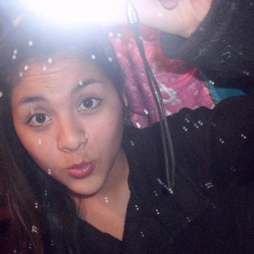 Nii Volviendoo ah Naceer 
Mee llegas.  Ah Los Talonees! :p