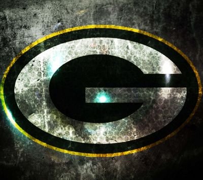 green bay packer and Wisconsin badger fan...lover of vodka....when not endulging in sports and drink....hard at work as a certifief pharmacy technician
